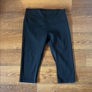 Lululemon women’s crop leggings